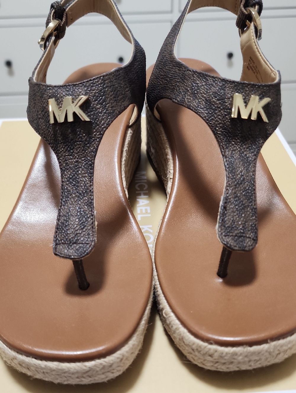 Michael Kors Laney Sandal Sz 6